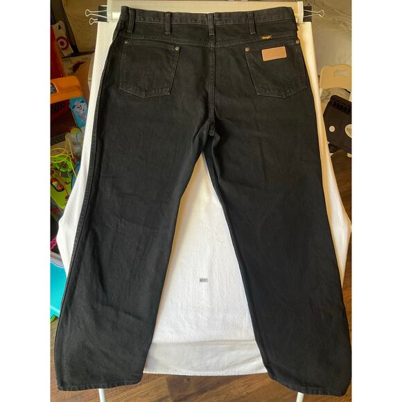 Wrangler Men Jeans size 38 x 30 Black Mid Rise Straight Leg Slim Fit - Picture 11 of 12